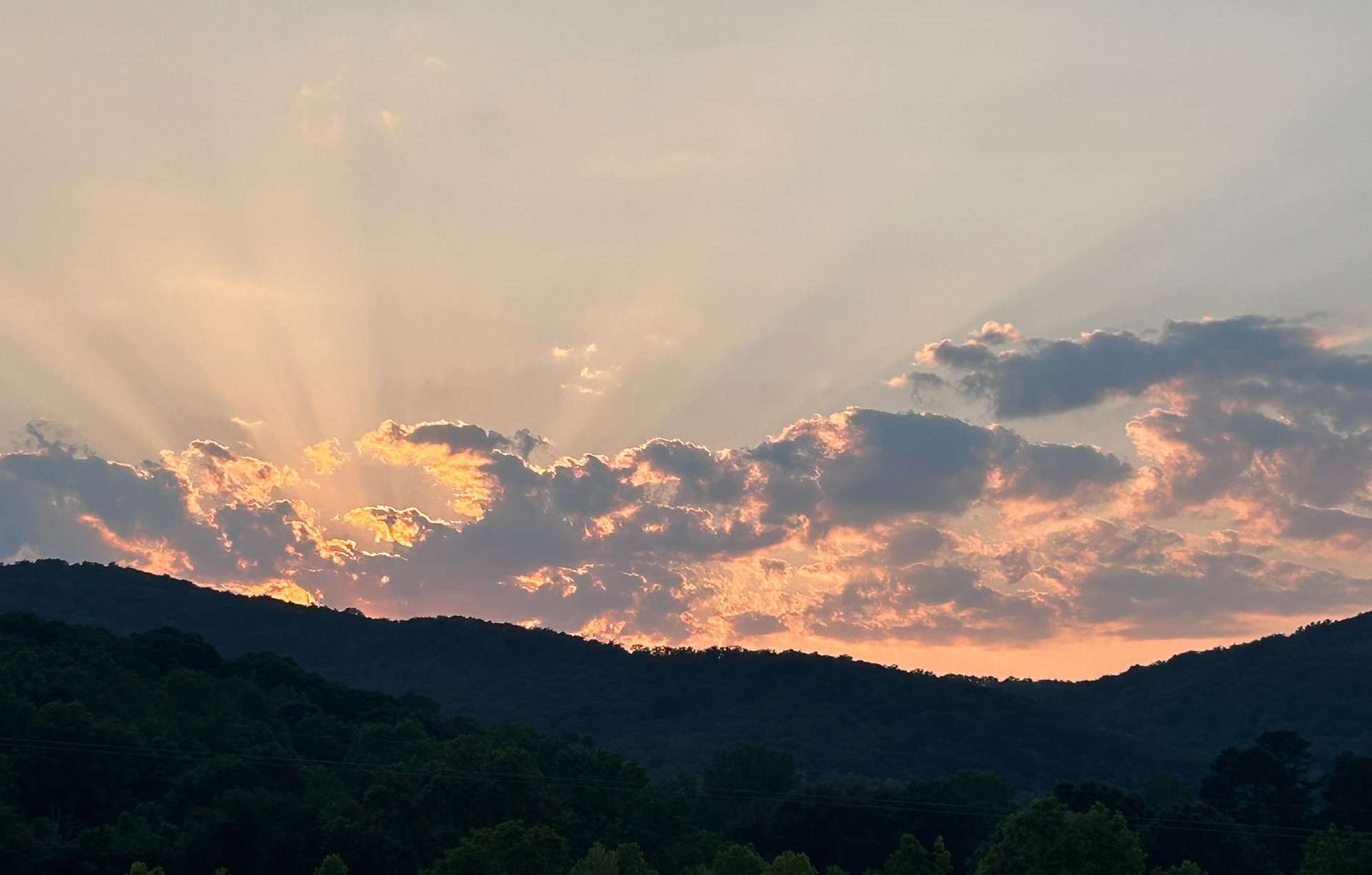 Mountain sunset view near Dayton, Tennessee